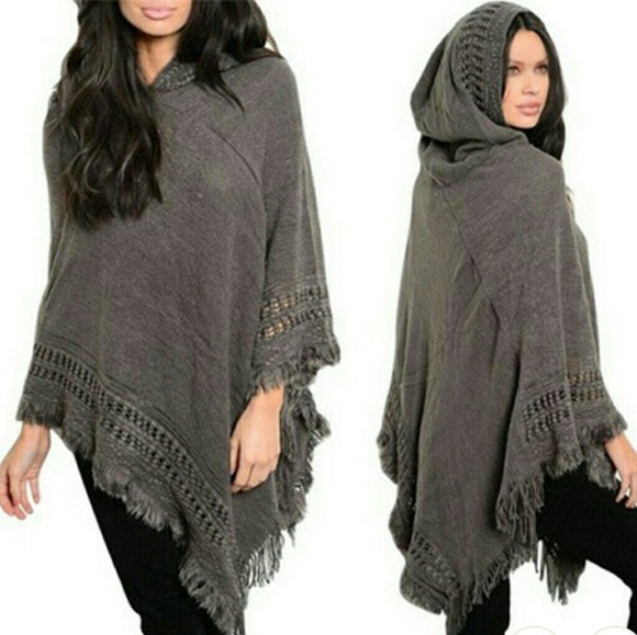 NWOT - PONCHO FASHION SCARF - Picture 2 of 3